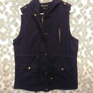 Hooded vest